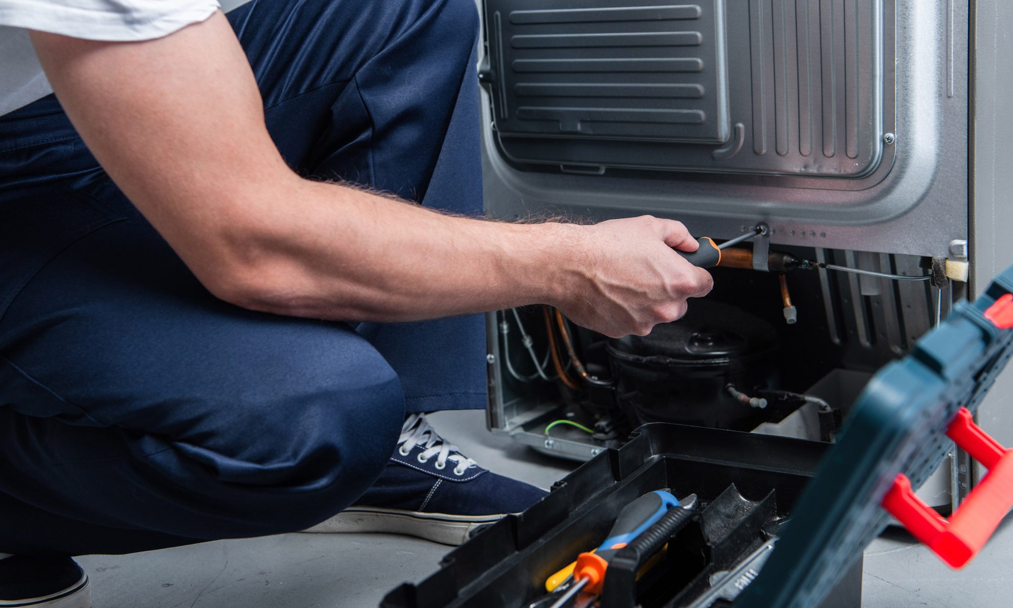 Reparación y mantenimiento de refrigeradores